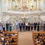 Read more about the article 15.07.22 / Ehrung unserer 1,0-Abiturienten in der Frauenkirche Dresden