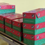 Read more about the article 17.11.2022 / 12er packen Päckchen für „Weihnachten im Schuhkarton“
